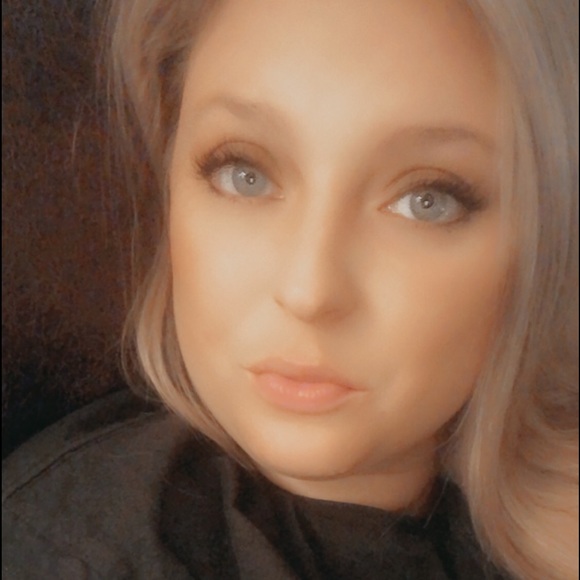 Meet your Posher, Autumn - Picture 1 of 1